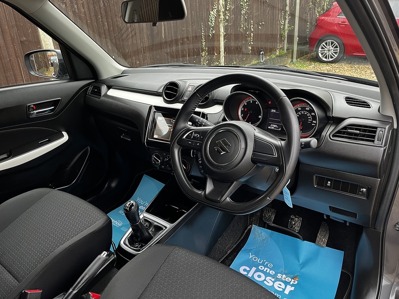 Suzuki Swift Dualjet Attitude - U280