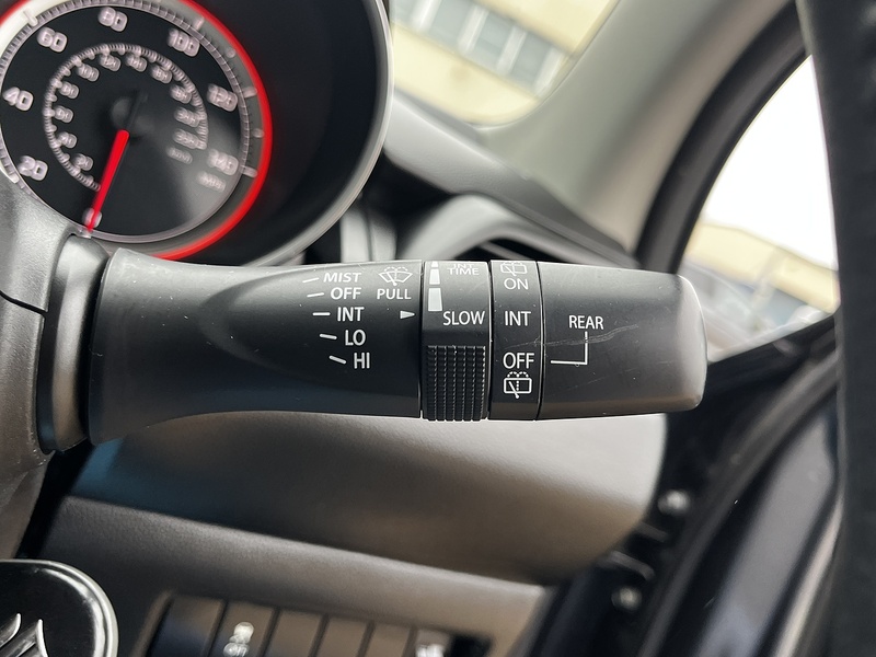 Suzuki Swift Dualjet Attitude - U280