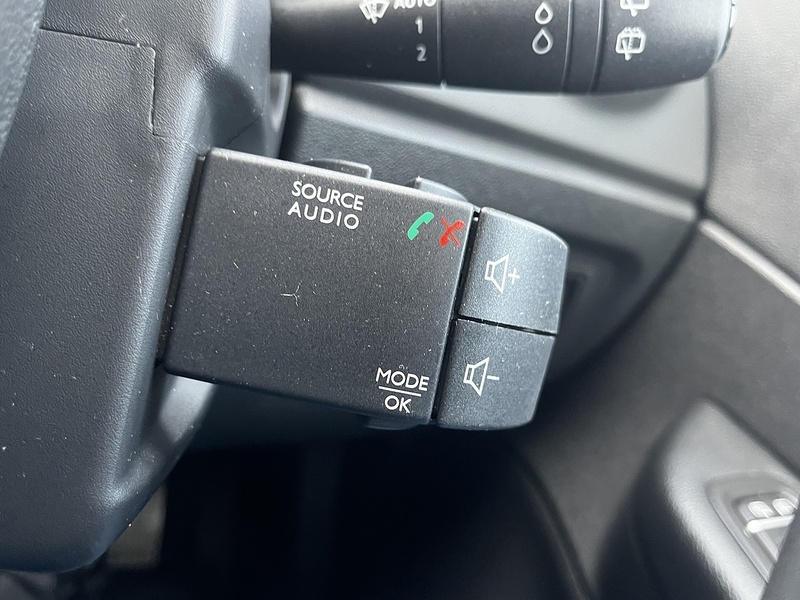 Renault Captur TCe ENERGY Iconic - U281