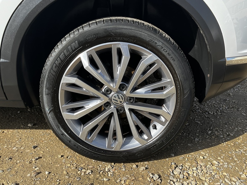 Volkswagen T-Roc TSI EVO SEL - U282
