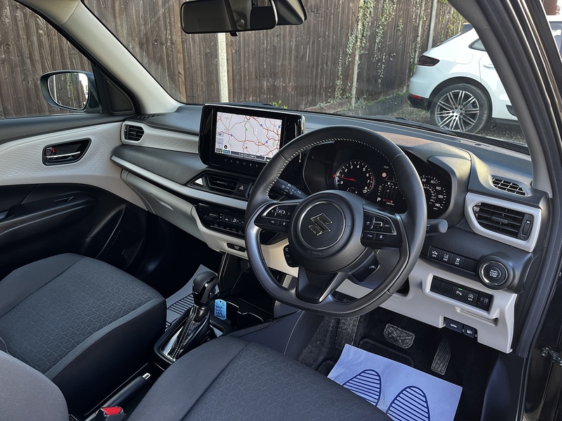 Suzuki Swift MHEV Motion - U294
