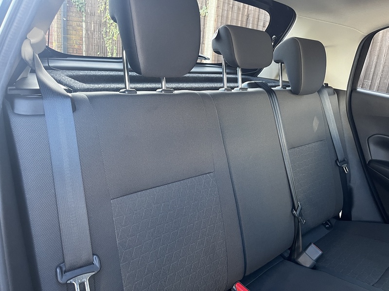 Suzuki Swift MHEV Motion - U294