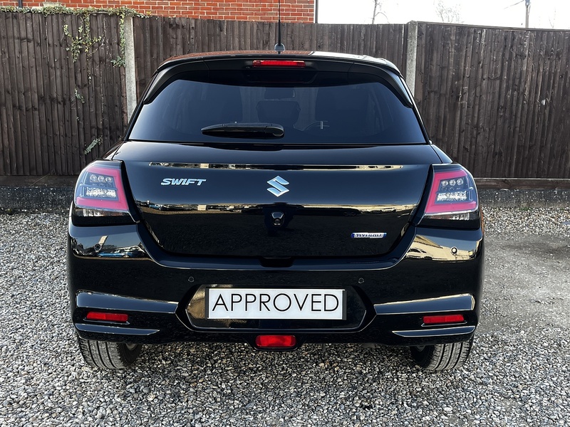 Suzuki Swift MHEV Motion - U294