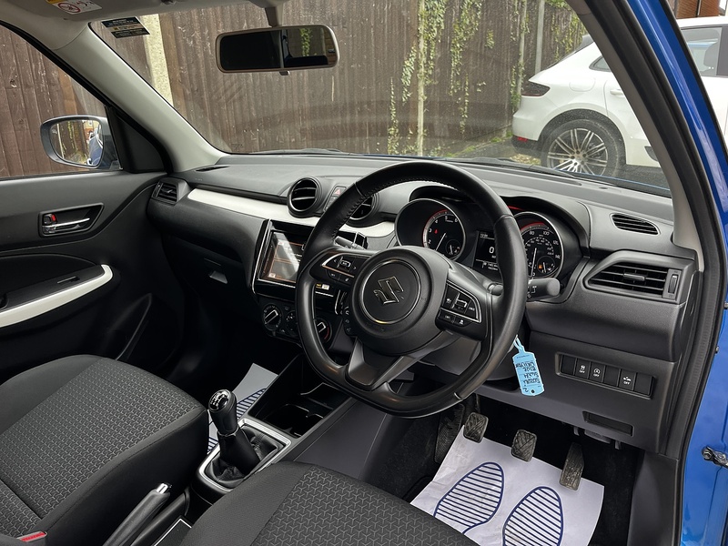 Suzuki Swift Dualjet MHEV SZ-L - U295