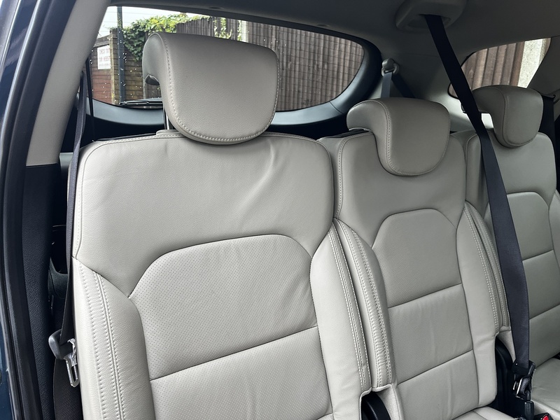 Kia Carens CRDi 3 - U297