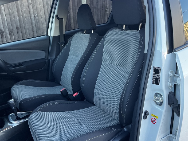 Toyota Yaris VVT-h Icon - U298