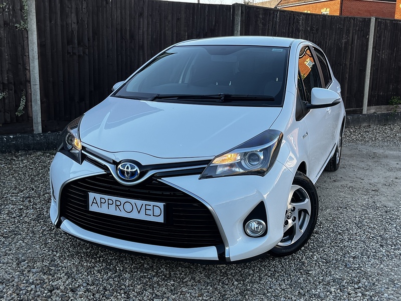 Toyota Yaris VVT-h Icon - U298