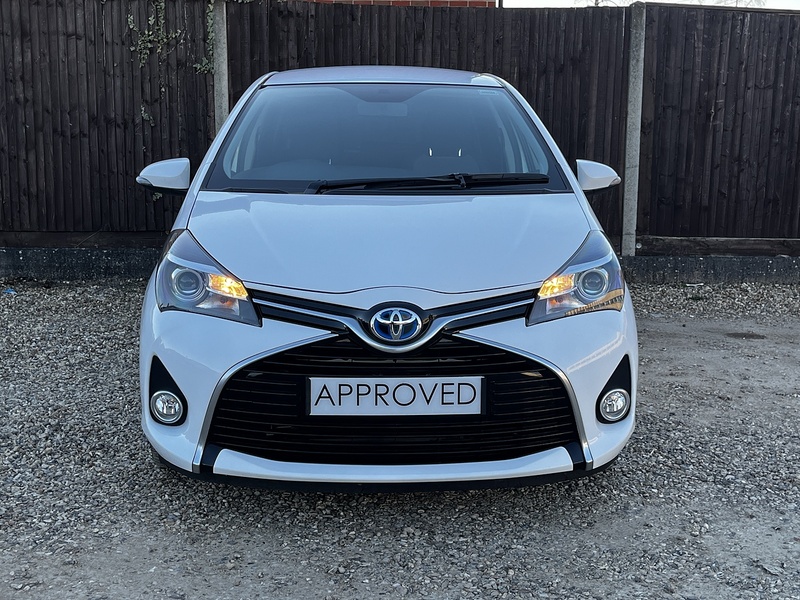 Toyota Yaris VVT-h Icon - U298