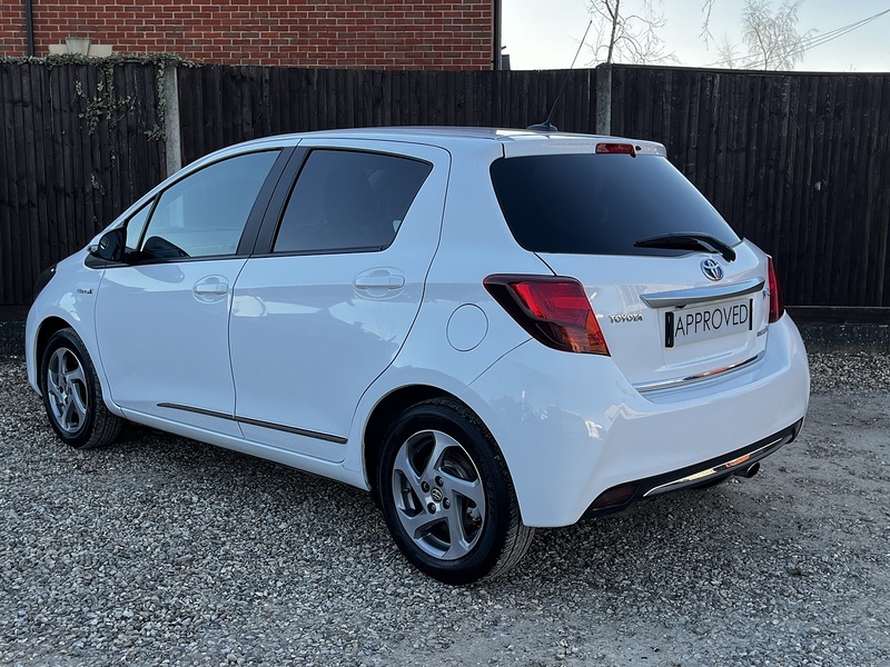 Toyota Yaris VVT-h Icon - U298