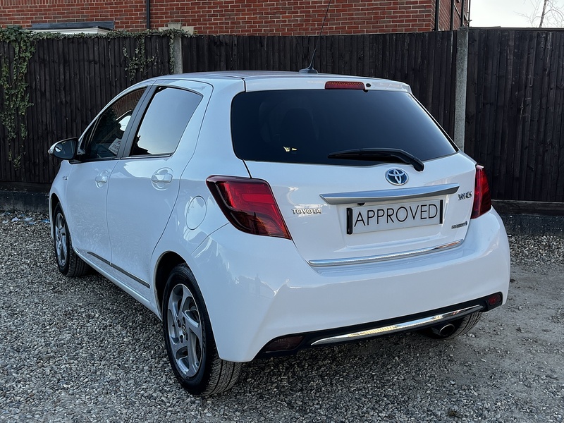 Toyota Yaris VVT-h Icon - U298