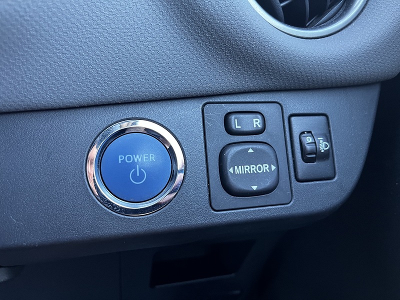 Toyota Yaris VVT-h Icon - U298