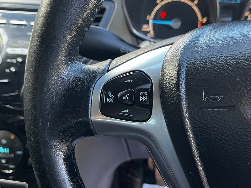 Ford Fiesta TDCi ECOnetic Titanium - U299