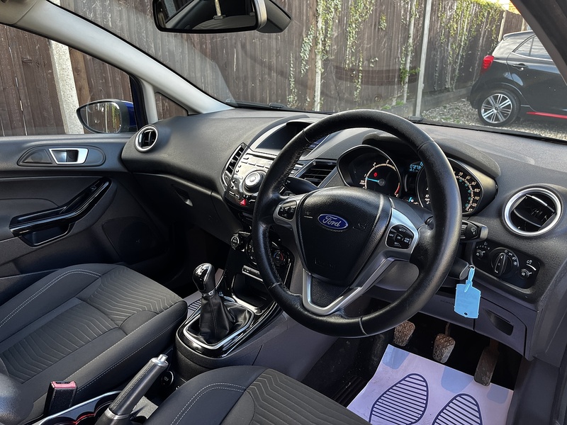 Ford Fiesta TDCi ECOnetic Titanium - U299