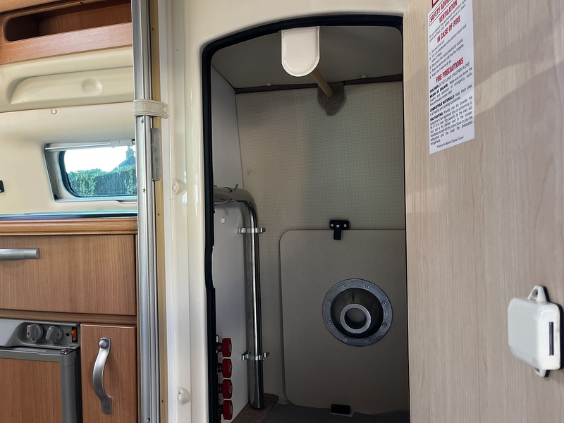 Volkswagen Transporter AUTOSLEEPER TOPAZ LE TDI T32 - U302