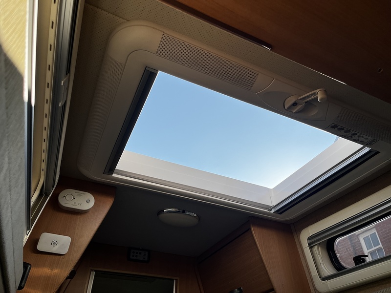 Volkswagen Transporter AUTOSLEEPER TOPAZ LE TDI T32 - U302