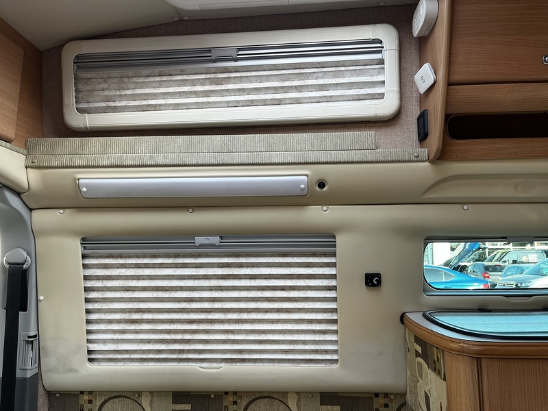 Volkswagen Transporter AUTOSLEEPER TOPAZ LE TDI T32 - U302