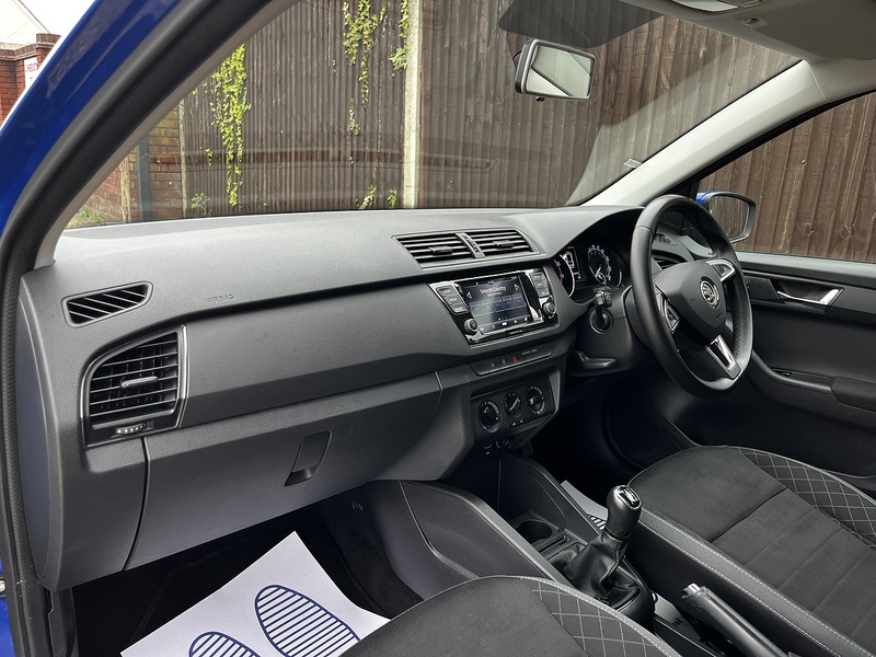 Skoda Fabia SE - U303