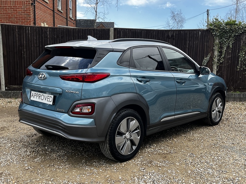 Hyundai KONA Premium SE - U306