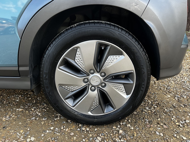 Hyundai KONA Premium SE - U306