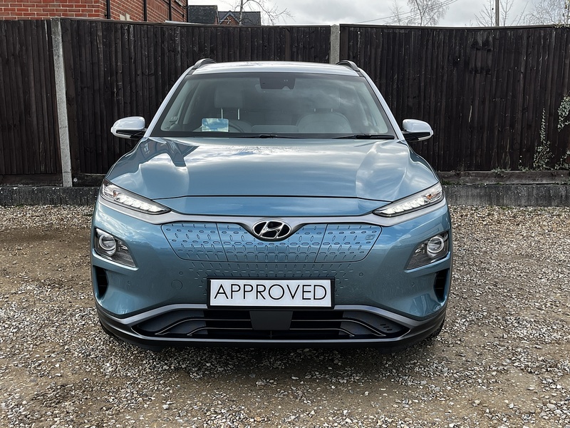 Hyundai KONA Premium SE - U306