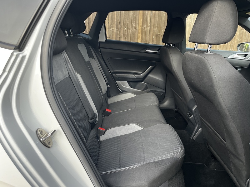 Volkswagen Polo TSI R-Line - U316