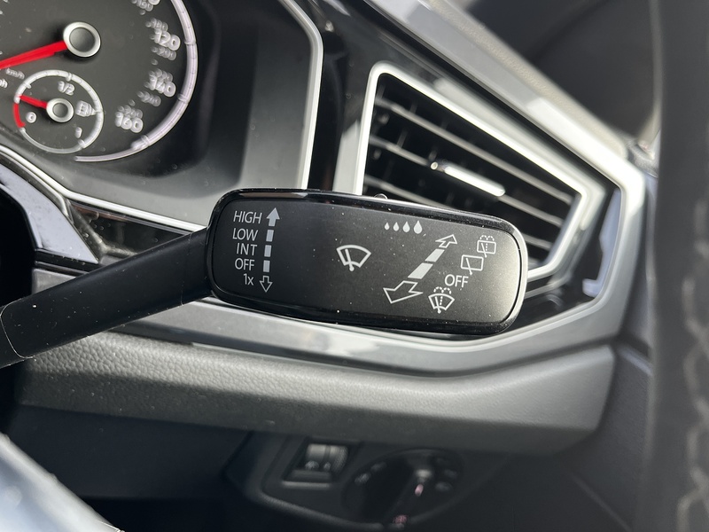 Volkswagen Polo TSI R-Line - U316