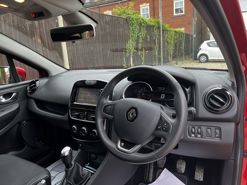 Renault Clio TCe Dynamique Nav - U317
