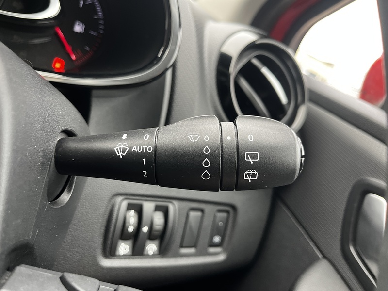 Renault Clio TCe Dynamique Nav - U317