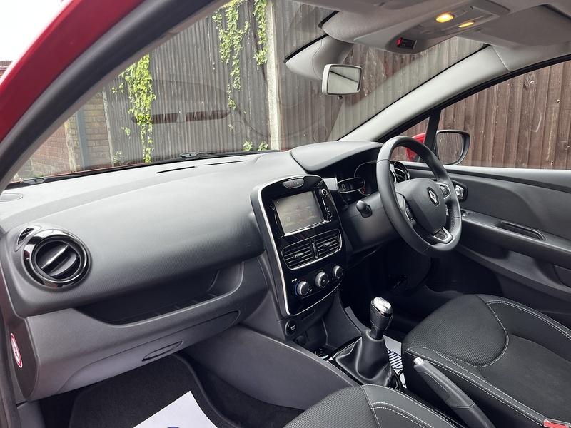 Renault Clio TCe Dynamique Nav - U317