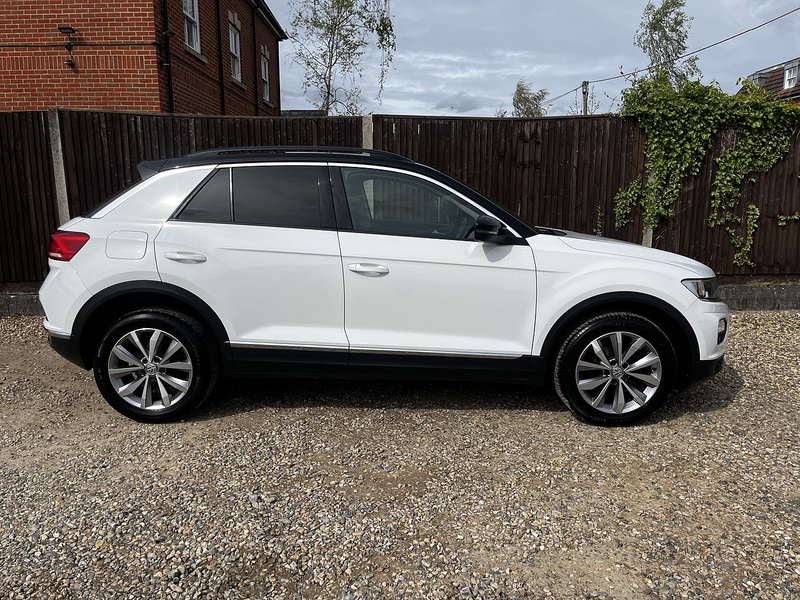 Volkswagen T-Roc TSI Design - U319