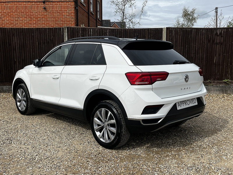 Volkswagen T-Roc TSI Design - U319