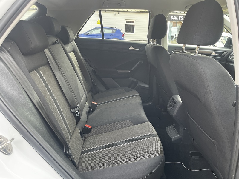 Volkswagen T-Roc TSI Design - U319