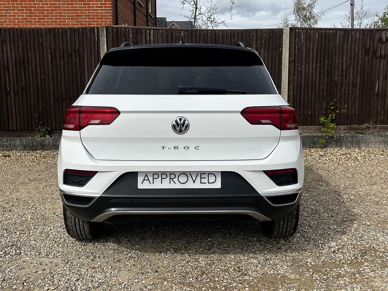 Volkswagen T-Roc TSI Design - U319