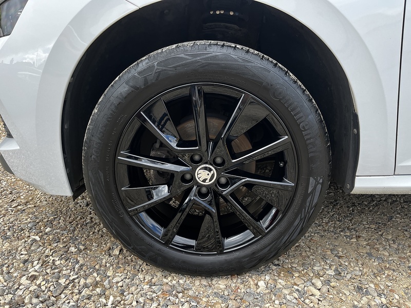 Skoda Kamiq TSI SE - U320