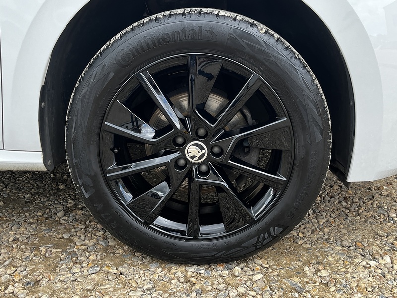 Skoda Kamiq TSI SE - U320