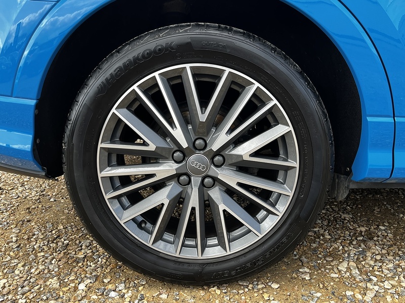 Audi Q3 TFSI CoD S line - U321