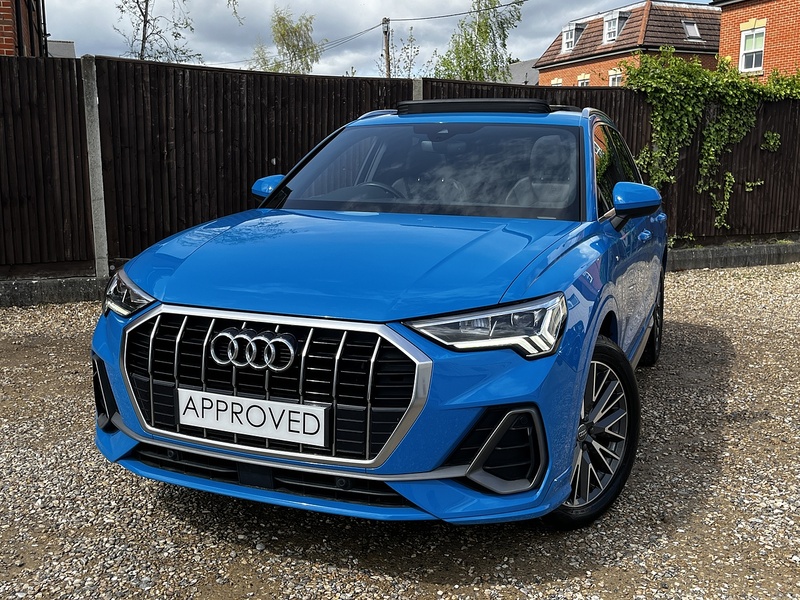 Audi Q3 TFSI CoD S line - U321
