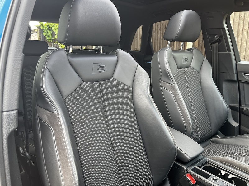 Audi Q3 TFSI CoD S line - U321