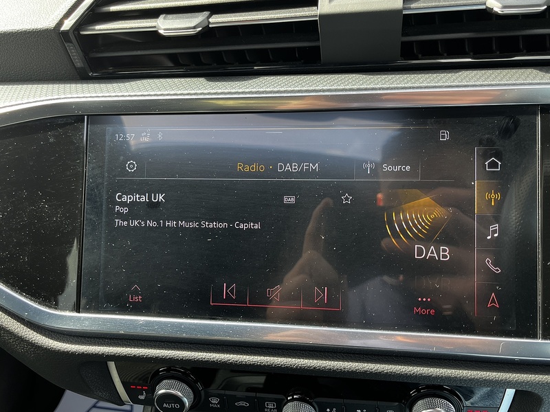 Audi Q3 TFSI CoD S line - U321