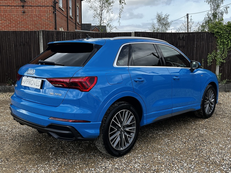 Audi Q3 TFSI CoD S line - U321