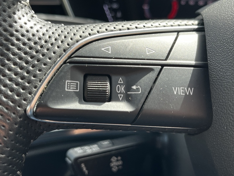 Audi Q3 TFSI CoD S line - U321