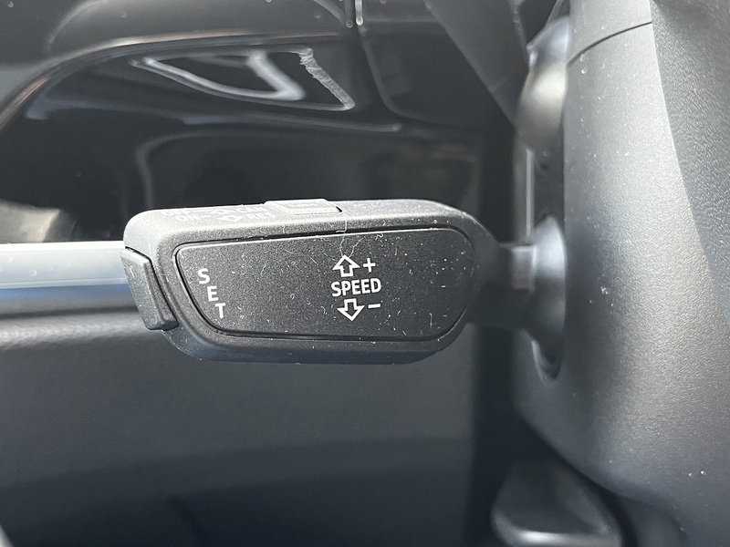 Audi Q3 TFSI CoD S line - U321