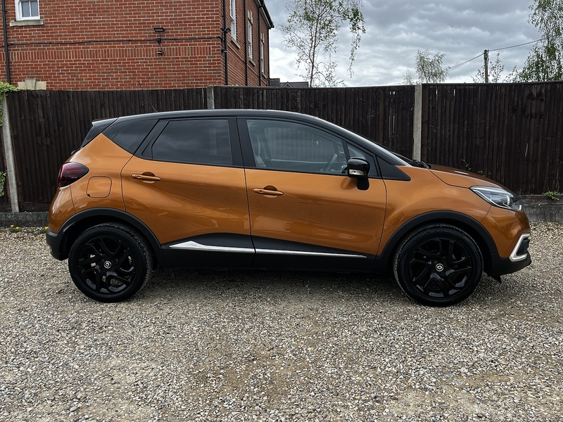 Renault Captur TCe ENERGY Iconic - U322