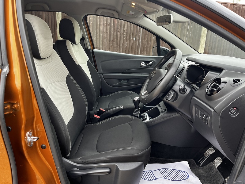 Renault Captur TCe ENERGY Iconic - U322