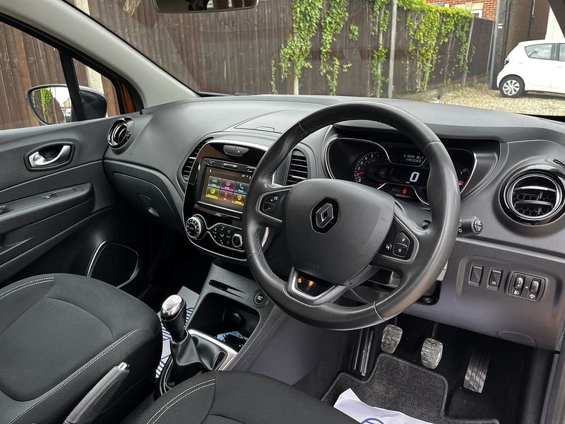Renault Captur TCe ENERGY Iconic - U322