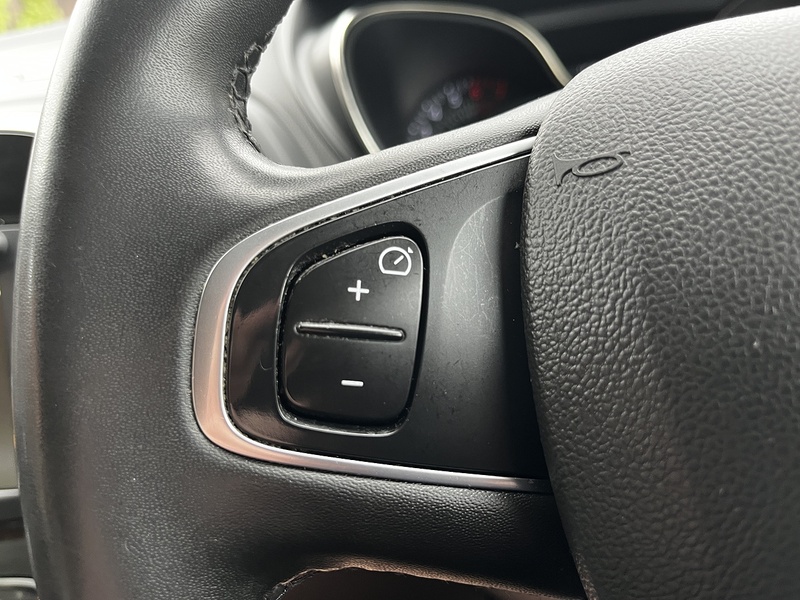 Renault Captur TCe ENERGY Iconic - U322