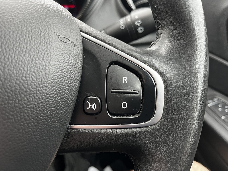 Renault Captur TCe ENERGY Iconic - U322