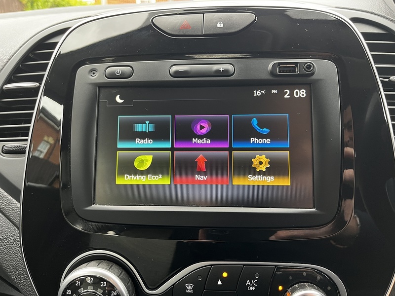 Renault Captur TCe ENERGY Iconic - U322