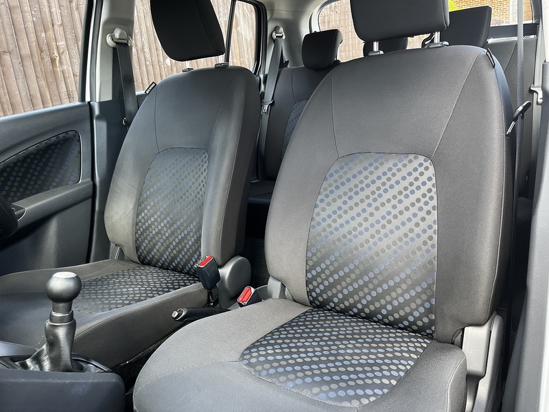 Suzuki Celerio SZ4 - U323