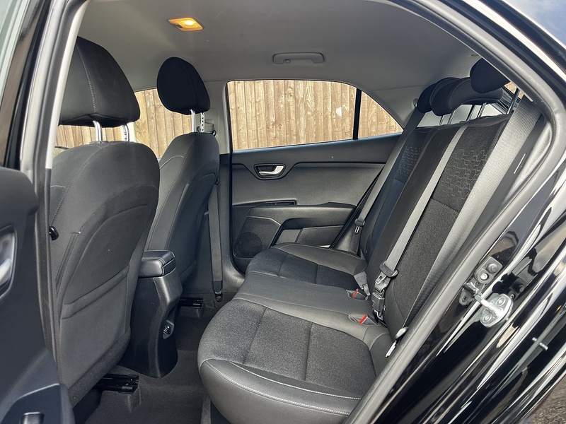 Kia Rio 2 - U324